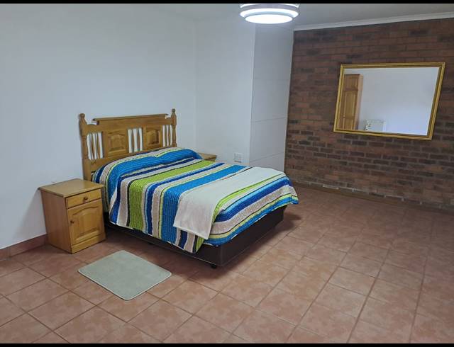 12 BEDROOM HOUSE FOR SALE IN HAYFIELDS
